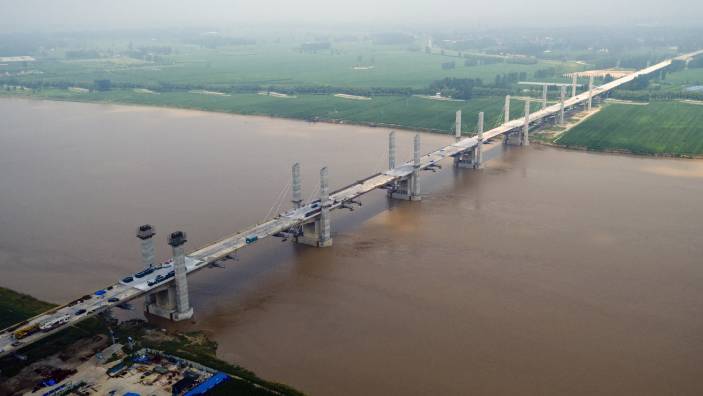 新菏復線(xiàn)長(cháng)東黃河特大橋
